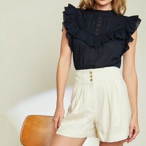 NWT size 0 Veronica Beard Alicia High Waisted Short in‎ Off White
